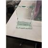 Image 2 : TOTE OF GLASS PICTURE FRAMES, PLAQUES