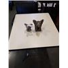 Image 1 : 2 WINDSTONE EDITION STATUES