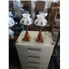 Image 1 : 2 COLONIAL TABLE LAMPS