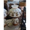 Image 2 : 2 COLONIAL TABLE LAMPS
