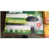 Image 2 : 6 PACK SOLAR LIGHTS AND 2 FLEXI HOSE 100FT AND 50FT