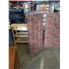 Image 2 : 3 PANEL IRON AND FABRIC ROOM DIVIDER