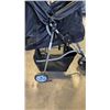 Image 2 : NEW 4 WHEEL PET STROLLER