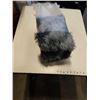 Image 2 : FUZZY AREA RUG