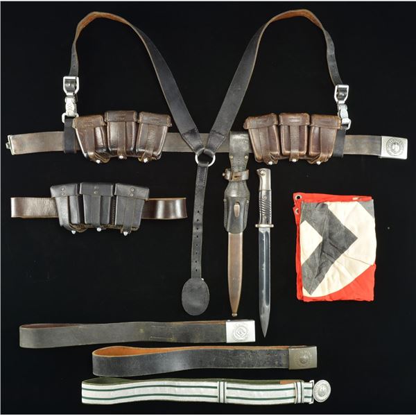 WWII GERMAN BELTS & FIELD GEAR.