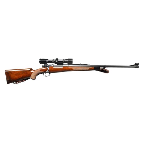 RECENT PRODUCTION CLASSICALLY STYLED GRIFFIN &