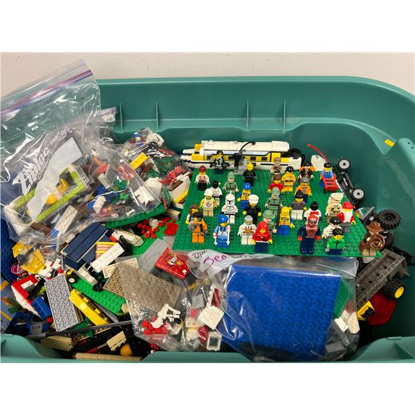 Lego Lot MiniFigs / Pieces / Books as pictured (Large Tote 3/4 full approx 25x16 & 12"T)
