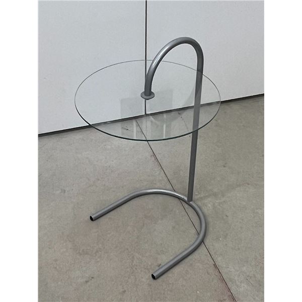 Modern Glass Sofa Table / Side Table (Glass about 16"W 21.5"T; Total height 27")