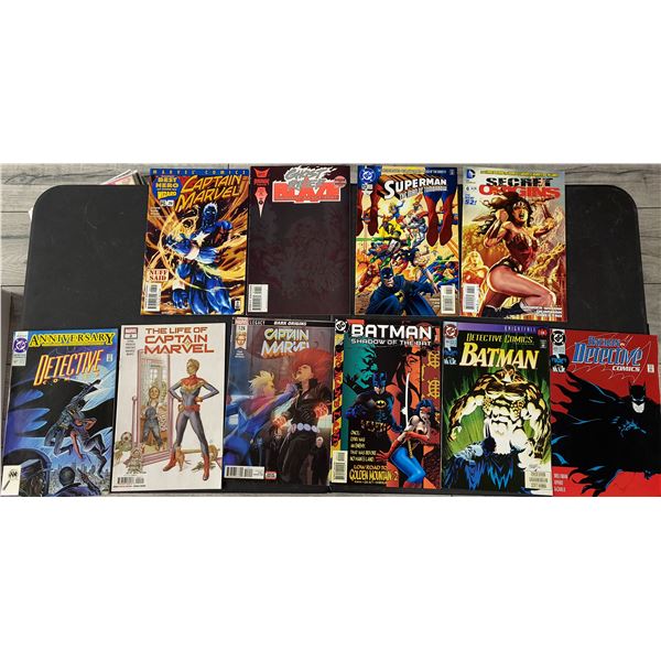 Mixed Comics X10 (A2816)