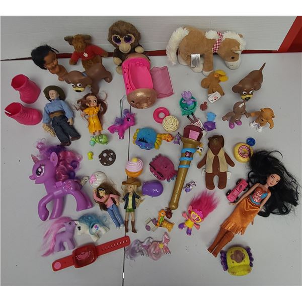 Girl Toy Lot (A3797)