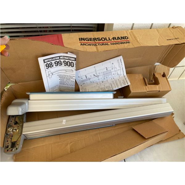 Commercial door handle