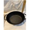 Image 3 : KitchenAid cast iron pot