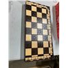 Image 1 : Folding chess board