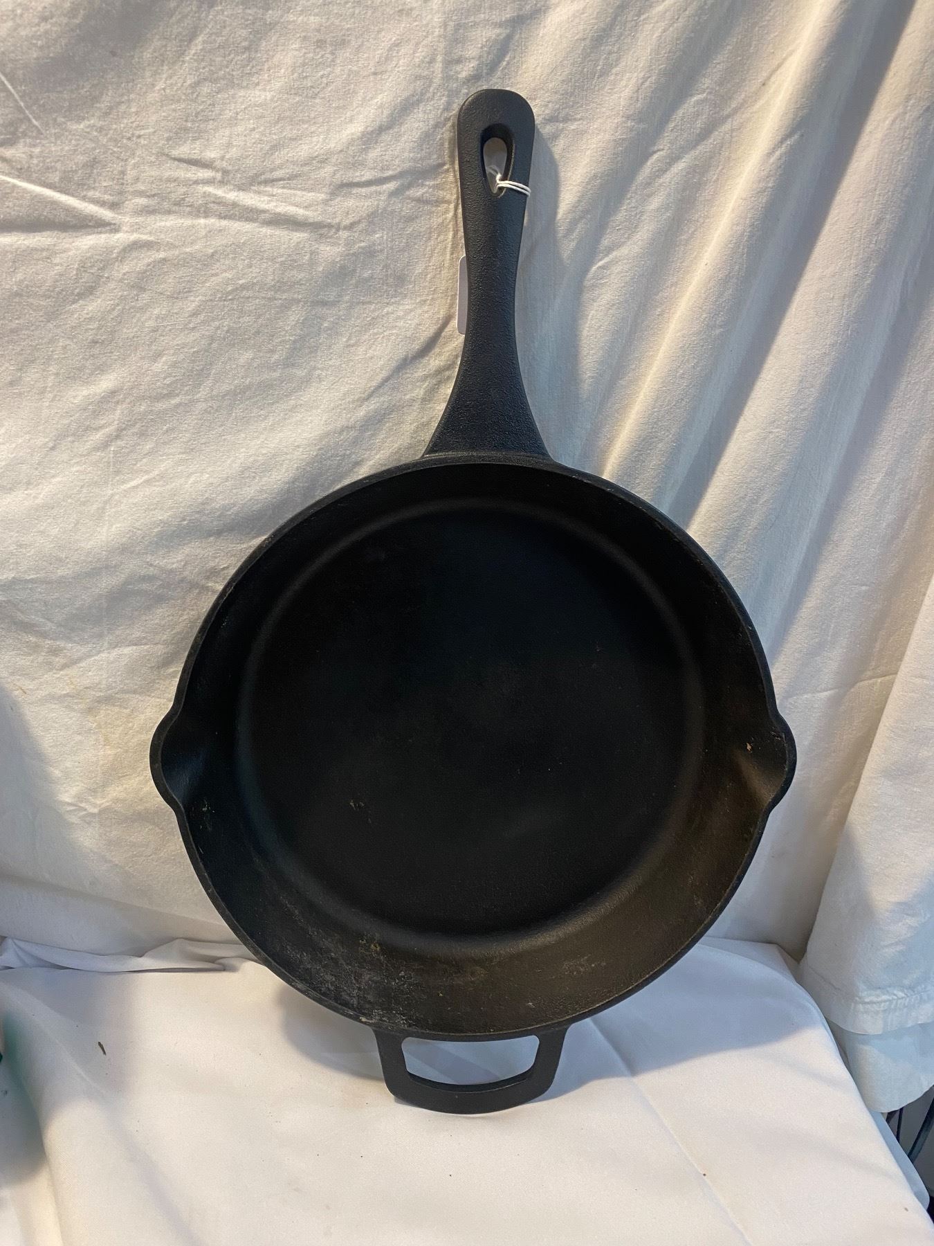 Master Chef cast iron 12" skillet