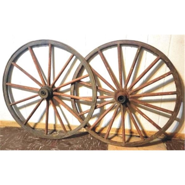 2 wagon wheels