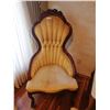 Image 1 : Beautiful Upholstered Mahogany Parlour Chair