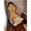 Image 2 : Beautiful Upholstered Mahogany Parlour Chair