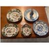 Image 1 : Assorted Decorative Painted Porcelain Plates