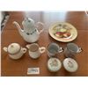 Image 1 : Assortment of Tea Accessories