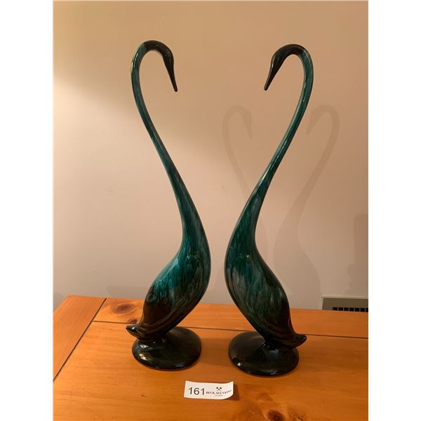 2 x Blue Mountain Pottery Swans