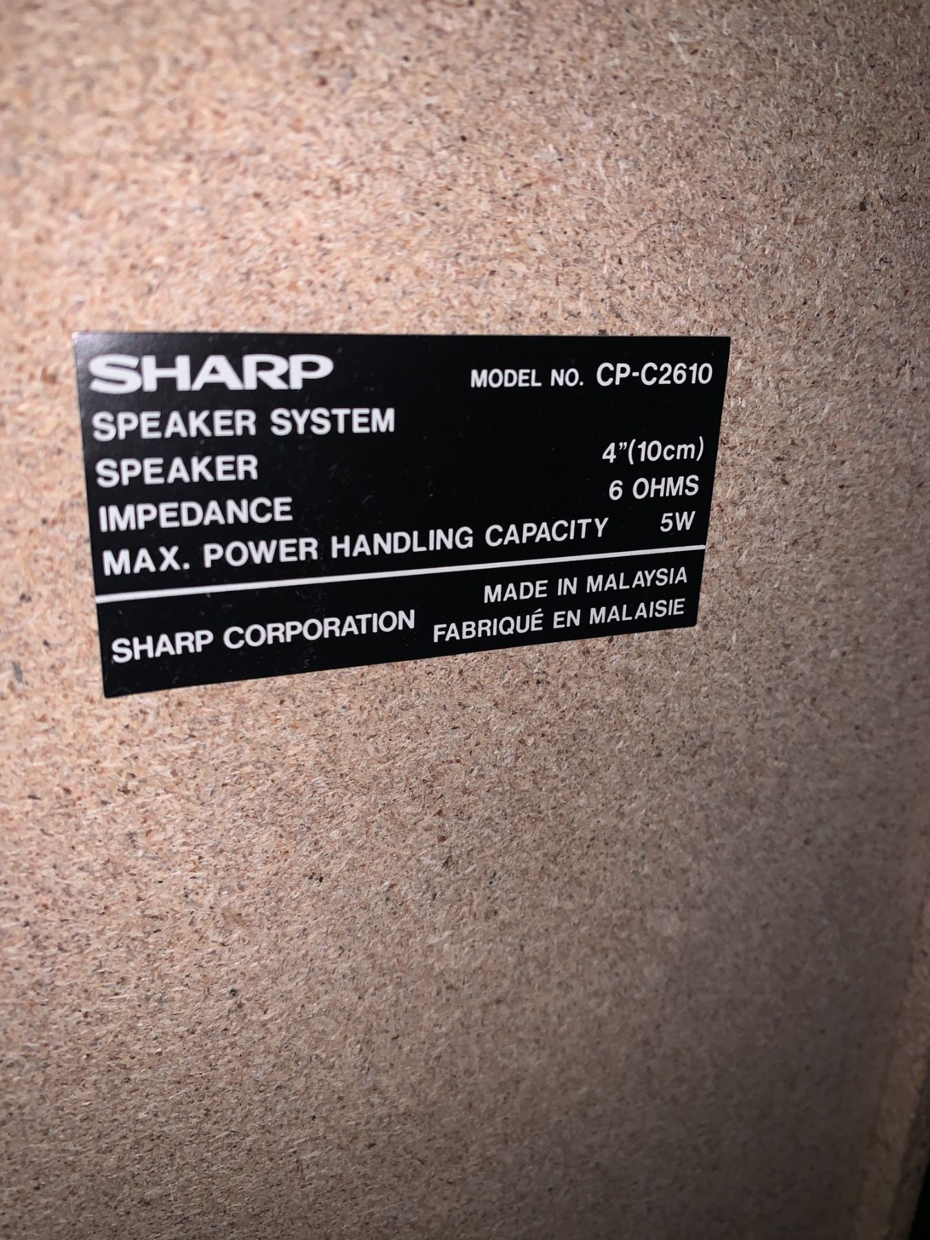 SHARP Mini Component System (CD-C2610) and 2 x Speaker Systems (CP ...