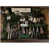 Image 1 : 1847 Rogers Bros Silverplate Cutlery Set (Felt Tray NOT Included)