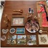 Image 1 : Assortment of Miscellaneous Decorative Collectables