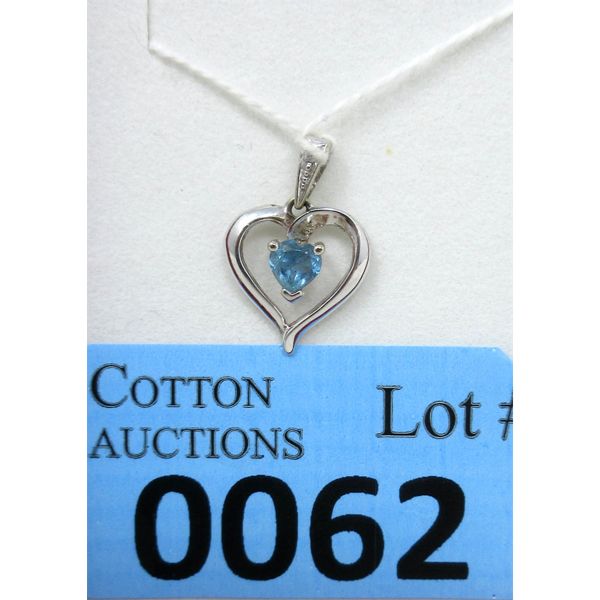 10 KT White Gold Blue Aquamarine Heart Pendant