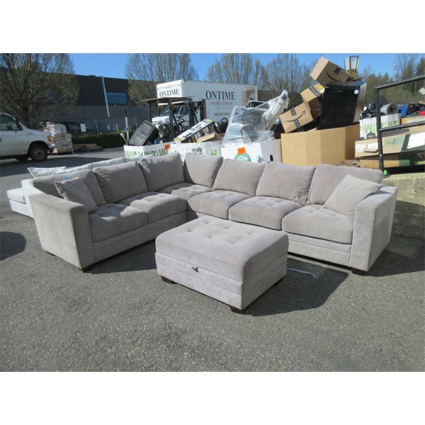 Grey Fabric Upholstered Sectional w/ Storage Ottoman