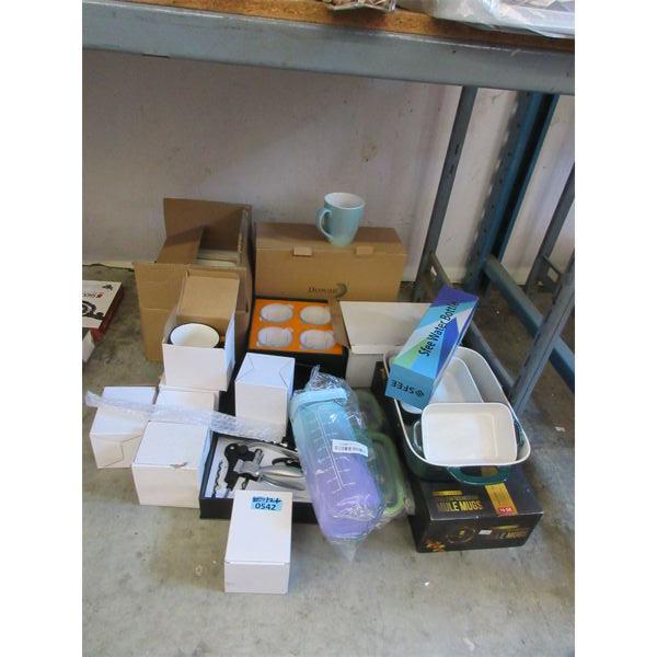 12+ Piece Lot of Kitchen Ware