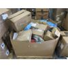 Image 1 : Skid of Assorted Amazon Overstock Goods