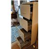 Image 2 : 4 DRAWER LETTER SIZE FILING CABINET