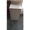 Image 1 : 2 DRAWER LEGAL SIZE FILING CABINET