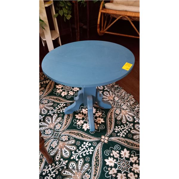 SM. BLUE OVAL TABLE