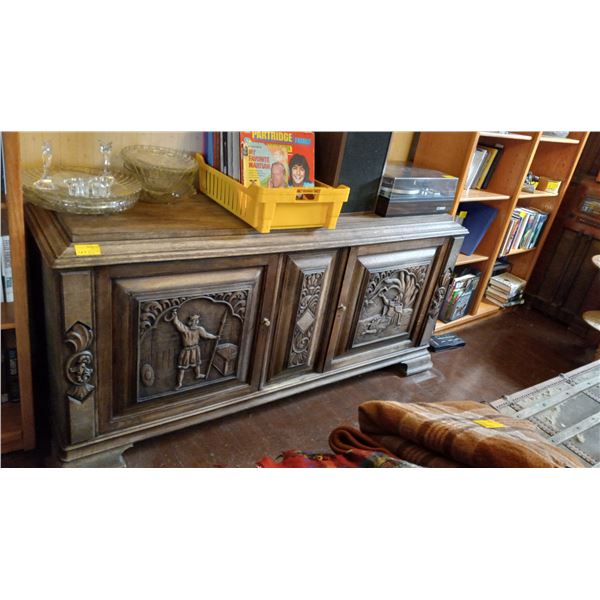 LG. OAK CARVED FRONT SIDEBOARD