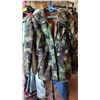 Image 2 : CAMO COAT SZ L & PANT SZ 34?