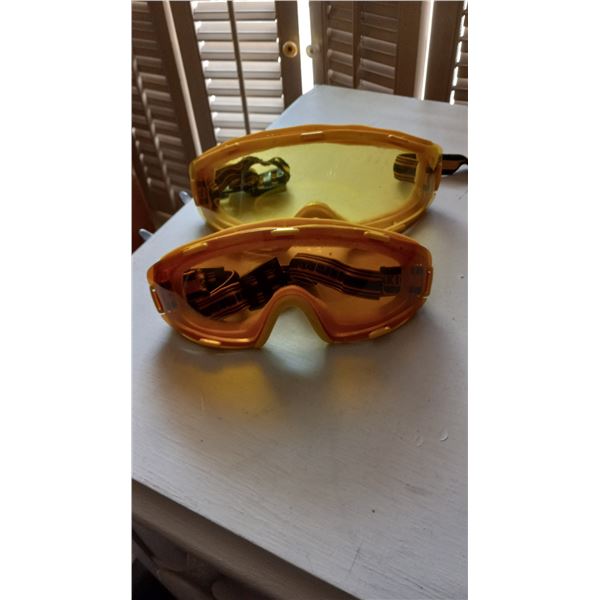 2 PAIR OF VINTAGE SKI-DOO GOGGLES