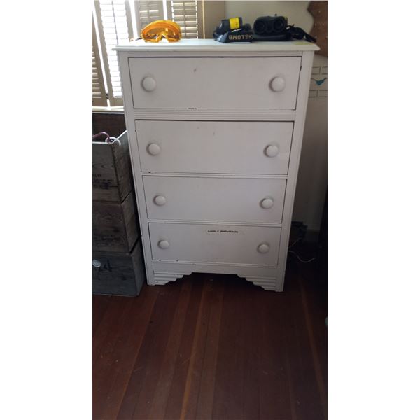 4 DRAWER SOLID WOOD CHEST OF DRAWERS