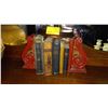 Image 1 : BOOKENDS W/BIBLES