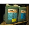 Image 1 : 4 CONTAINERS OF WINDOW WASHER ANTIFREEZE ?