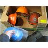 Image 2 : MISC. HARDHATS & KNEEPADS