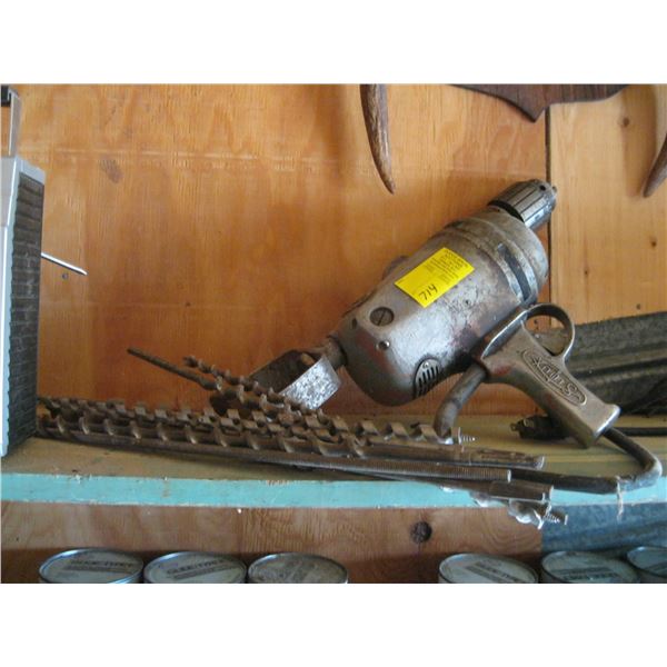 HEAVY DUTY SIOUX 1/2" DRILL W/BITS