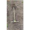 Image 1 : ANTIQUE GARDEN AERATOR