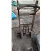 Image 2 : ANTIQUE CLAMPING HANDTRUCK