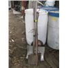 Image 1 : BUNDLE OF MISC. SHOVELS