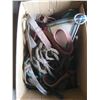 Image 2 : 2 BOXES OF MISC. HORSE TACK