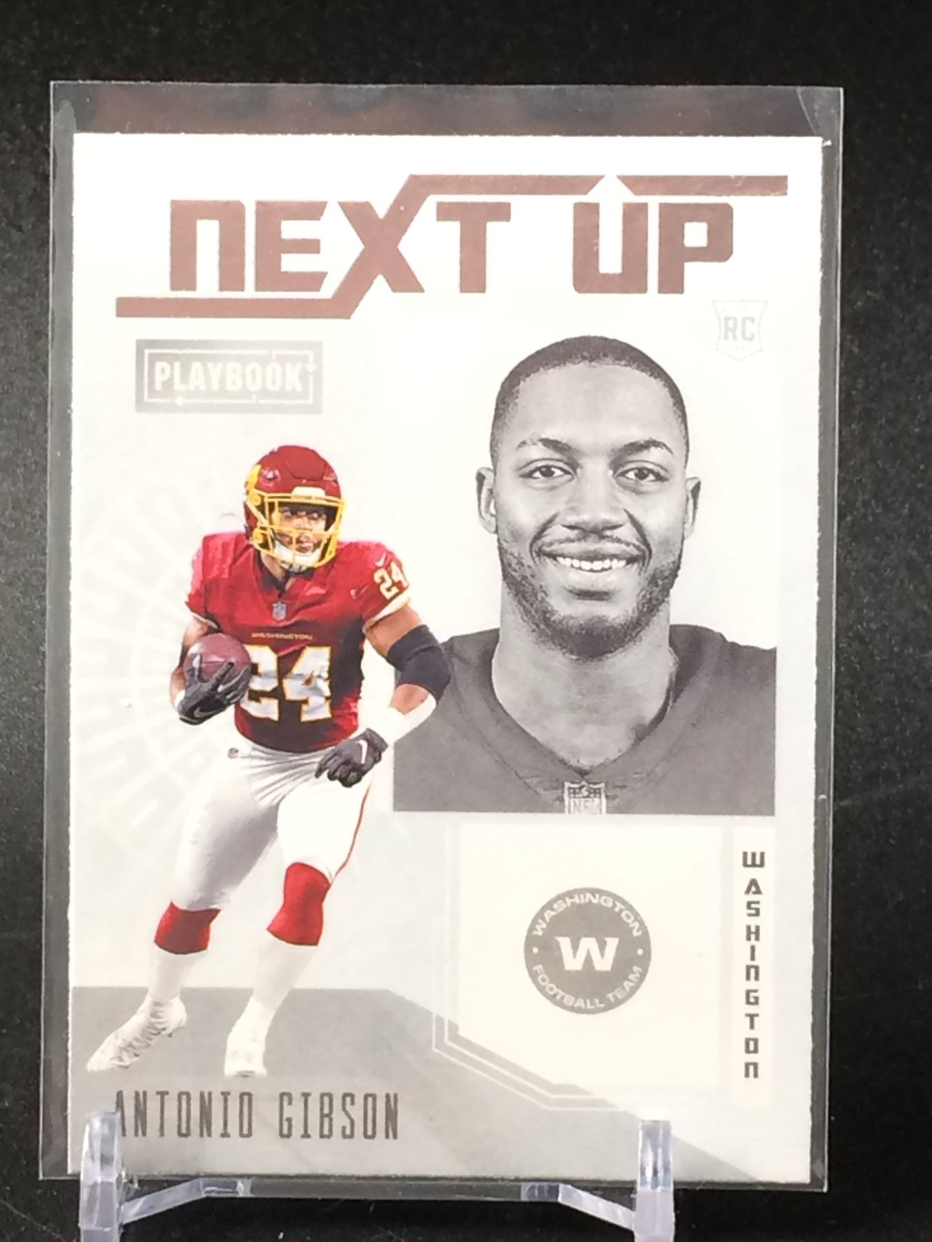 NFL ROOKIE CARD ANTONIO GIBSON COMMANDERS