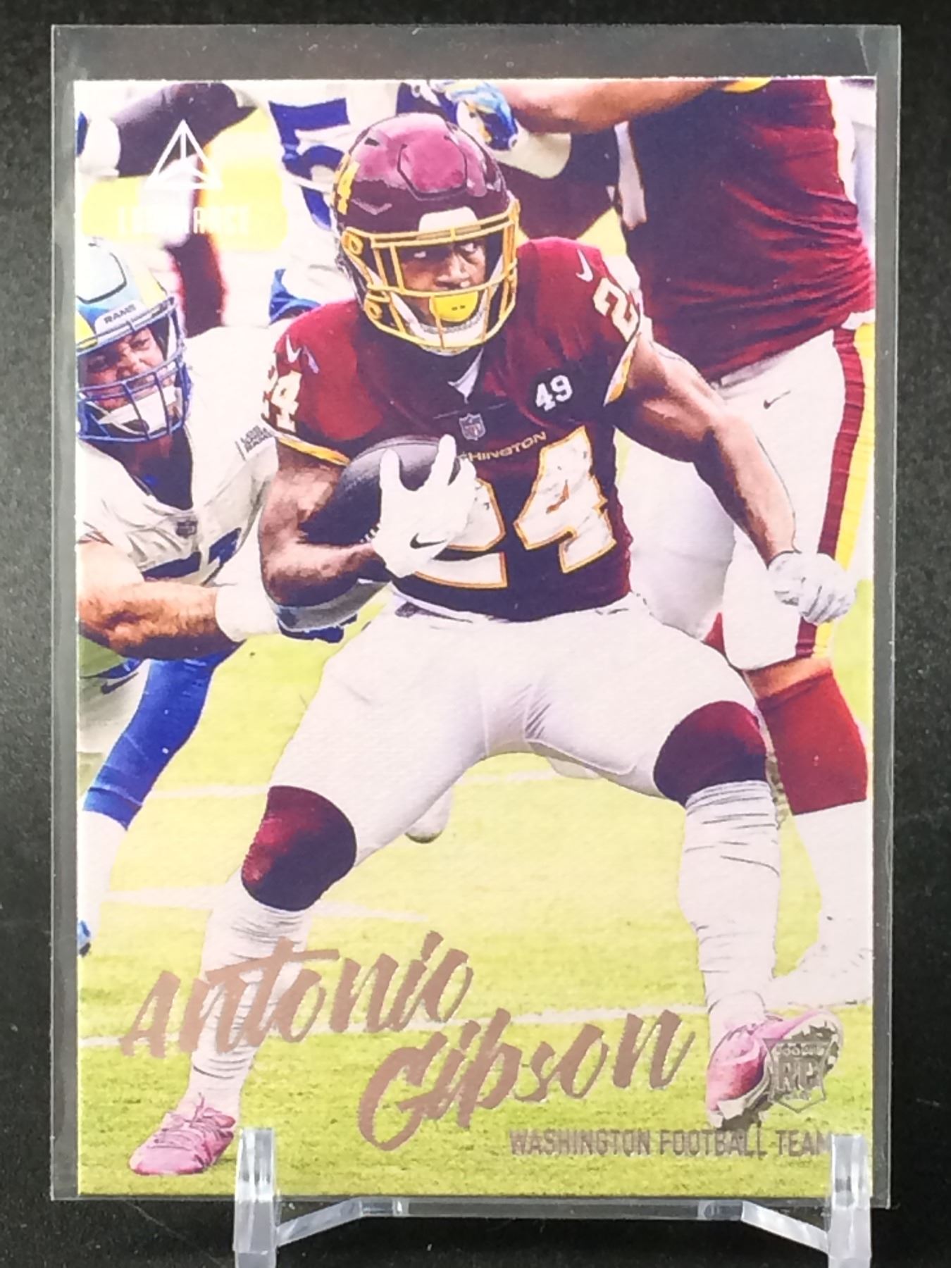 NFL ROOKIE CARD ANTONIO GIBSON COMMANDERS