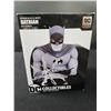 Image 1 : DC COLLECTABLES BATMAN STATUE