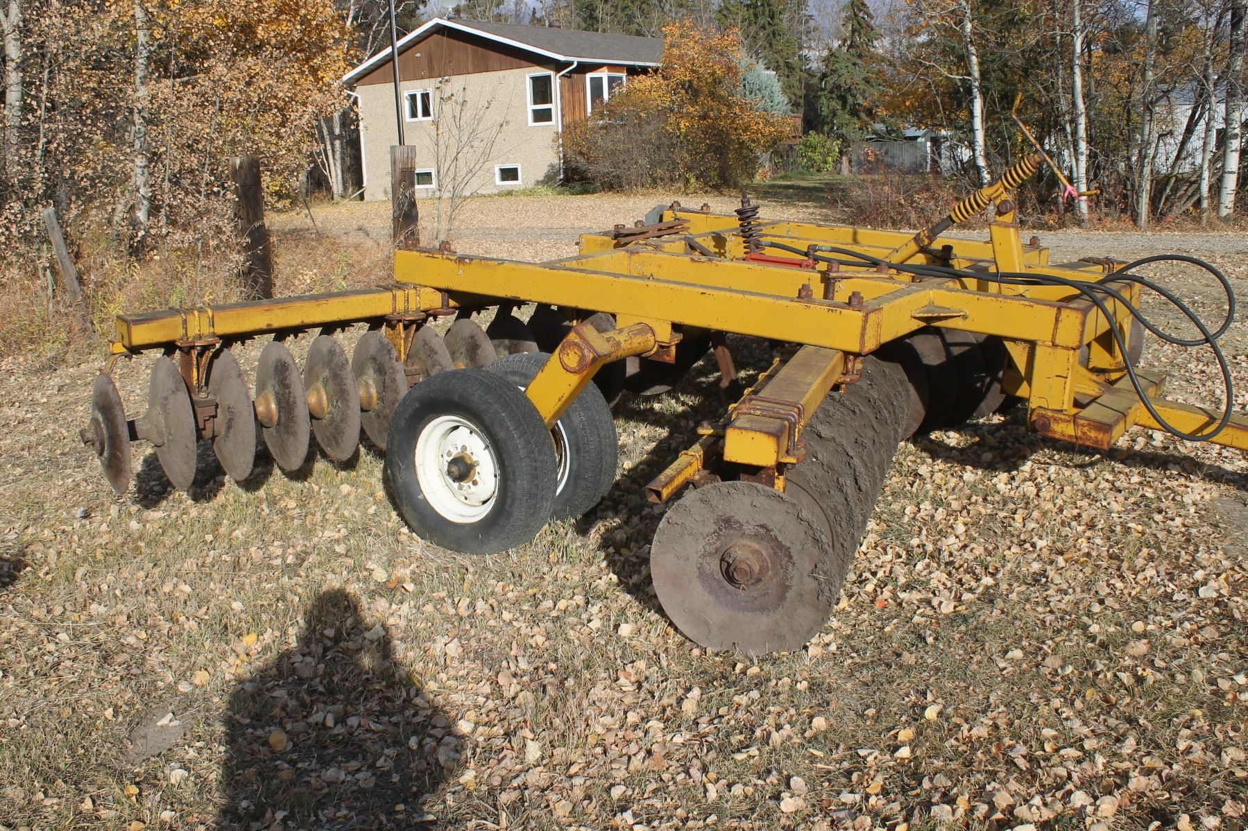 Ezeeon disc, Approx. 16' 22" blade, c/w ram